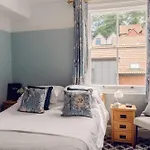Broomfield House 4* Γουίτμπι