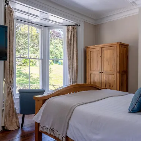 Broomfield House Whitby