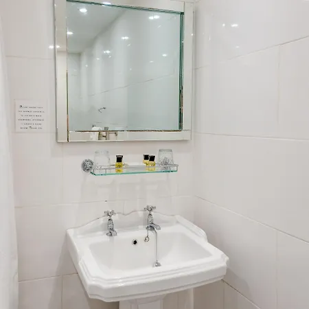 Penzion Broomfield House 3*