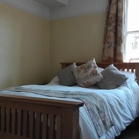 Broomfield House Guest house