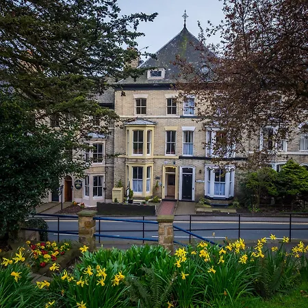 Guest house Broomfield House 4*