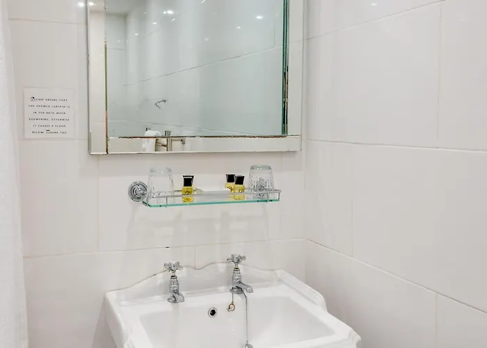 Casa de hóspedes Broomfield House 4*